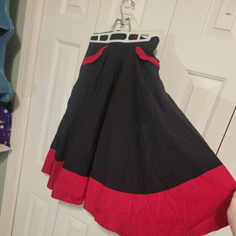 Hell-bunny Women's Black and Red Skirt